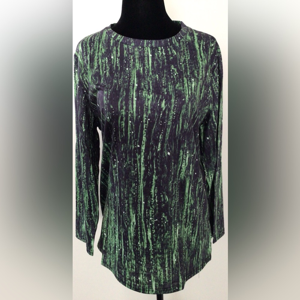 NWT Green Abstract T-Shirt Women Small-Medium LS *BUNDLE OFFER*